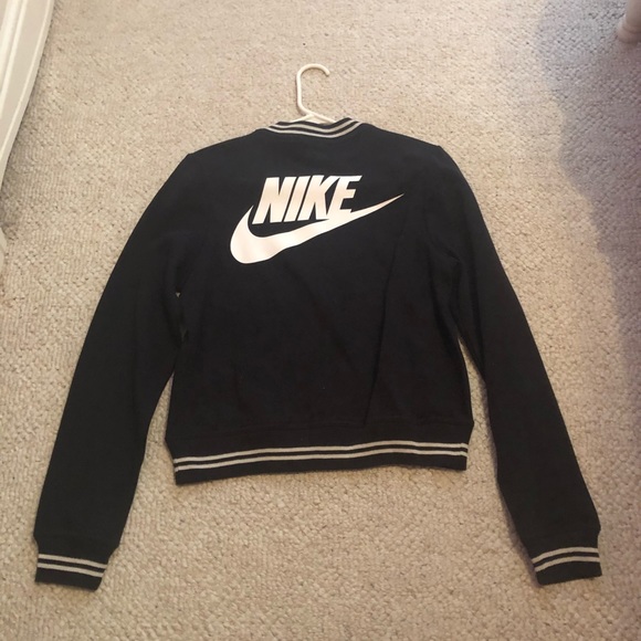 Nike zip up. Size XS. Never worn, new w tags - Picture 2 of 3